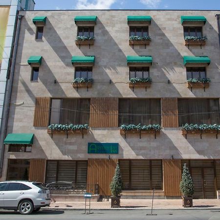 Armenian Inn Ереван Екстериор снимка