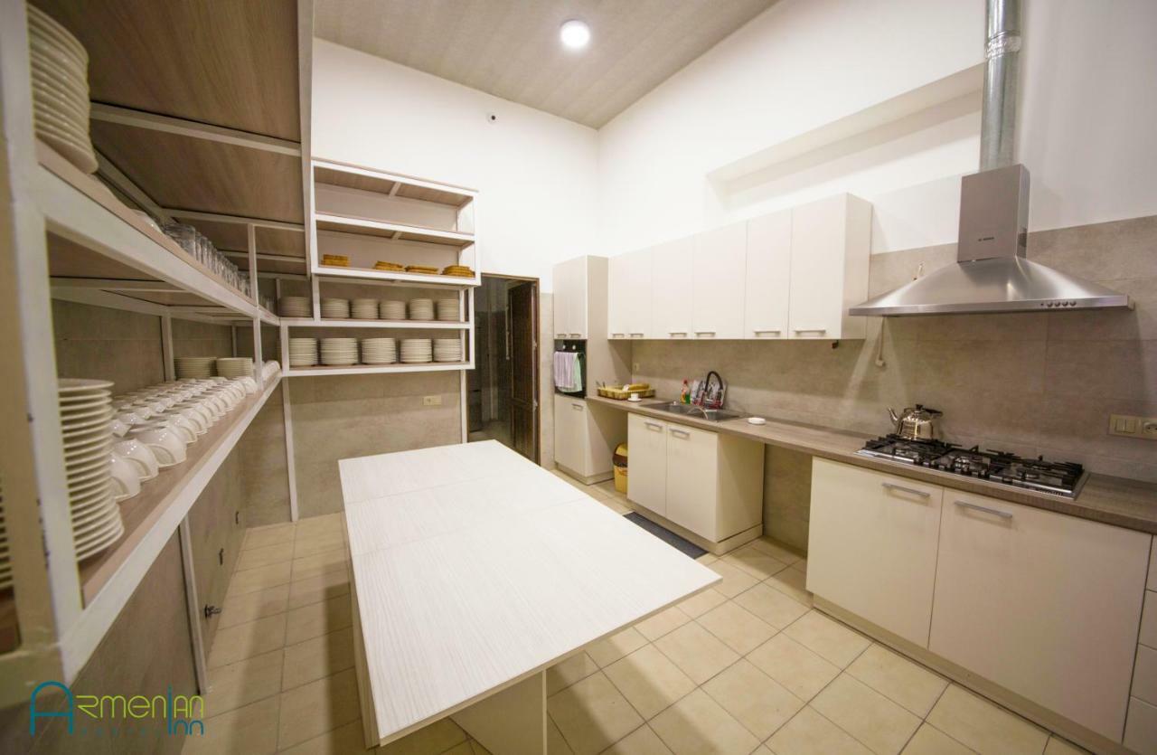 Armenian Inn Ереван Екстериор снимка