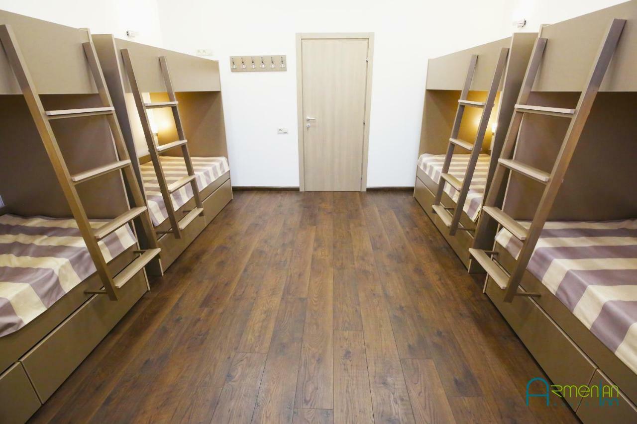 Armenian Inn Ереван Екстериор снимка